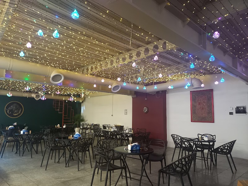 Shahrzad Restaurant — Persian — Транзект от побережья Каспия к Персидскому заливу — Иран