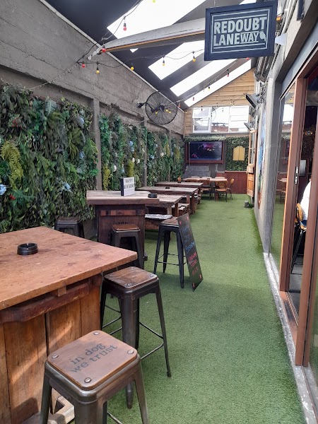 Redoubt Bar and Eatery Matamata — New Zealand — Thermal Hot Spots — New Zealand