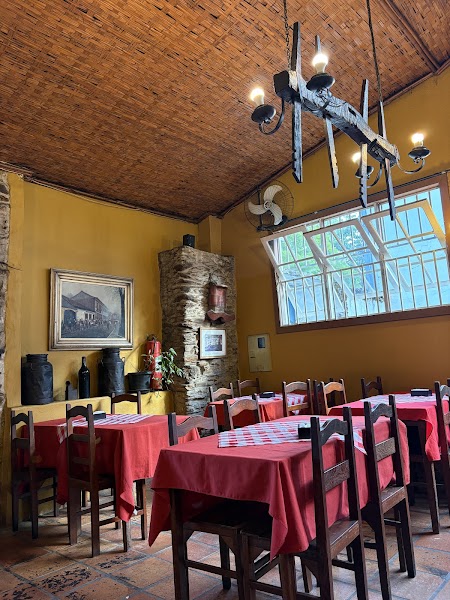 Restaurante Rancho — Mineira — Caminho dos Diamantes, Estrada Real — Brazil