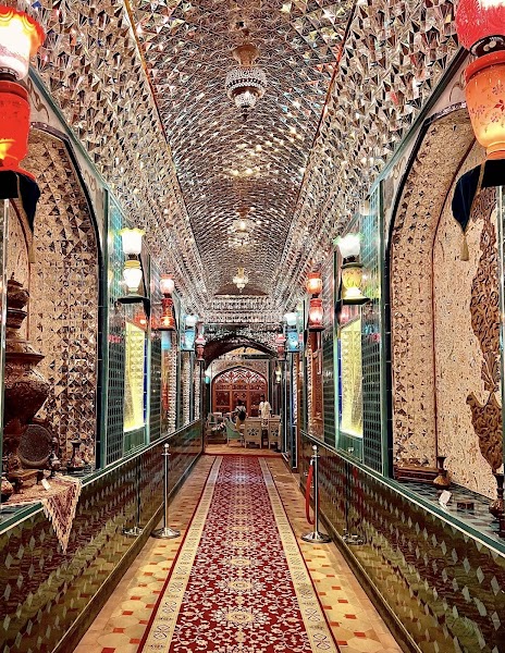 Parisa Souq Waqif