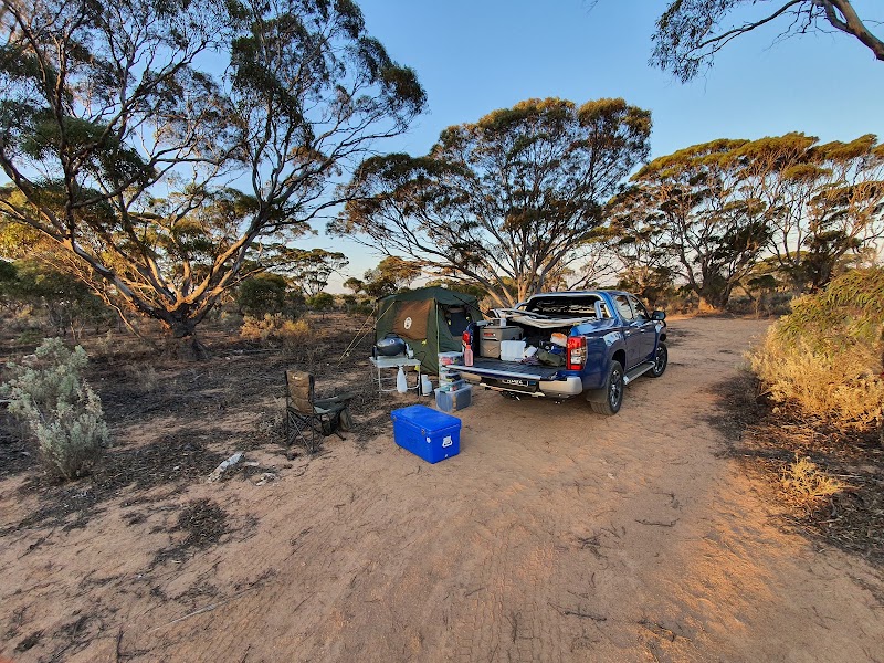 Madura — City — Nullarbor Plain and Eyre Highway — Australia