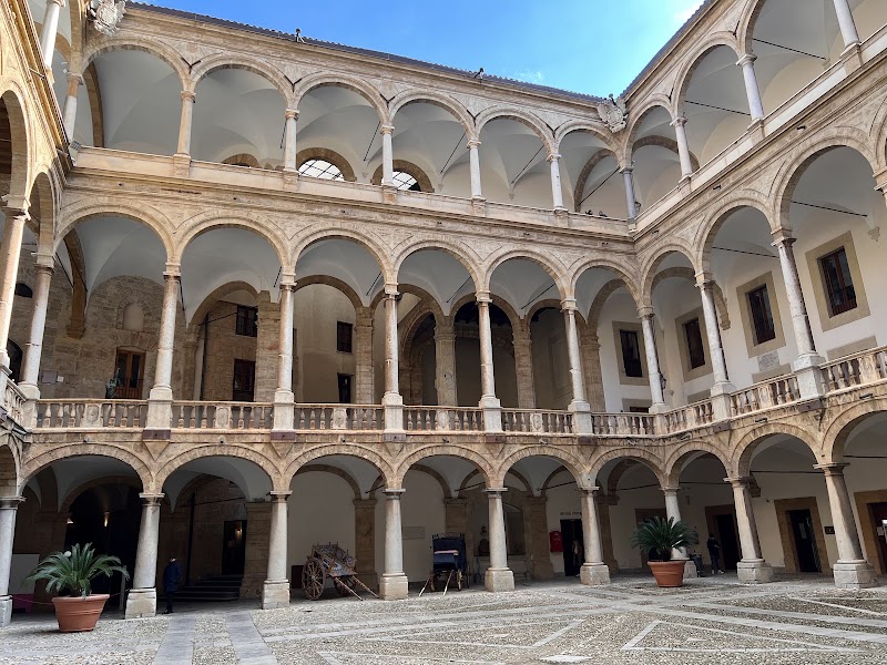 Palermo cathedral and Norman Palace — Historic monuments — Palermo-to-Taormina Archaeology and Baroque Crossing — Italy