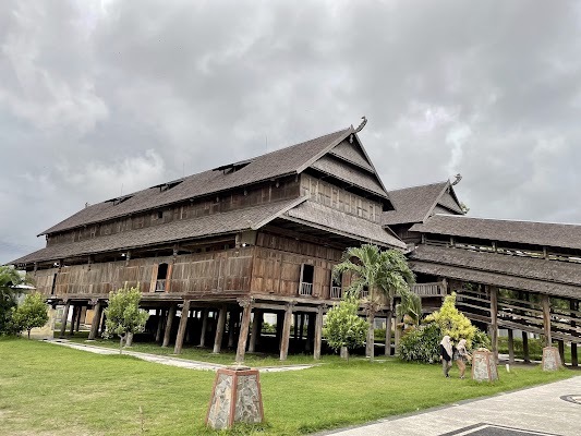 Istana Dalam Loka