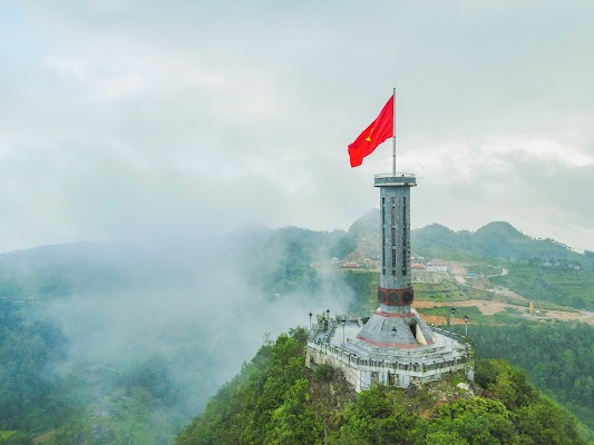 Lung Cu Flag Tower