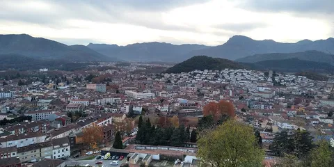 Olot — Departure — Catalan Pyrenees: Olot-to-Les Angles Traverse — Spain