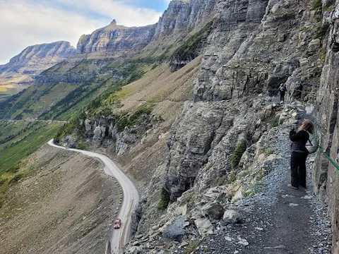 Highline Trail — Hike — Going-to-the-Sun Road — United States