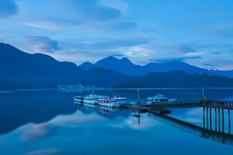 Alishan to Sun Moon Lake — Landmark — Taiwan Island Loop — Taiwan
