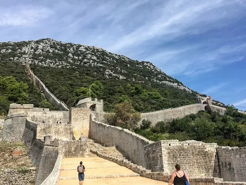 Walls of Ston and salt pans — Historic landscape — Adriatic Coastal Highway — Croatia
