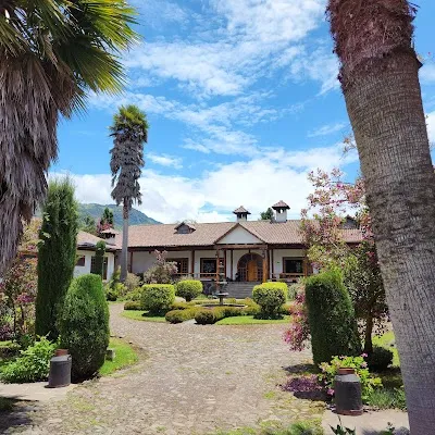 Leito's Bakery — Bakery, coffee — Avenue of the Volcanoes — Ecuador