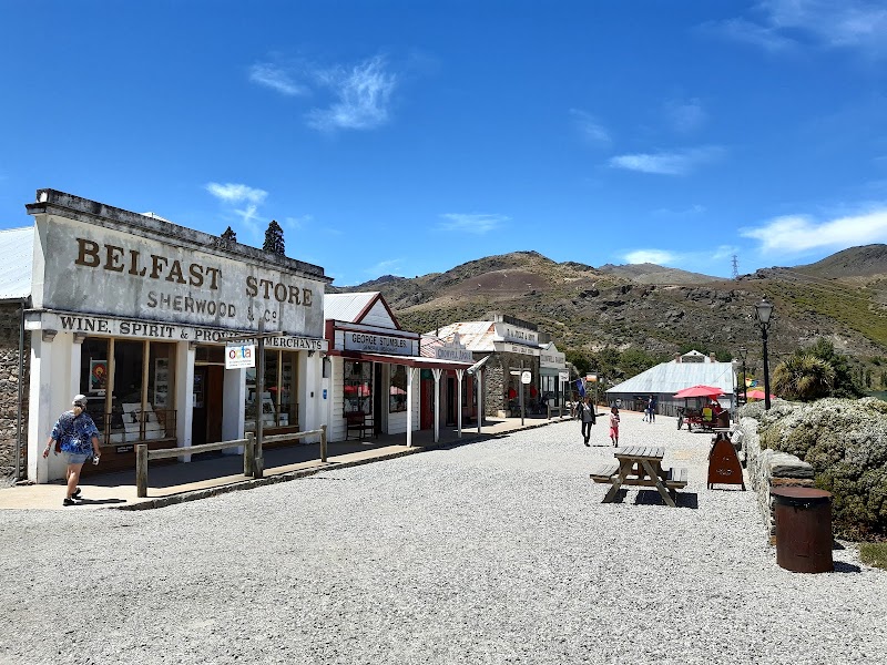 Cromwell Heritage Precinct — Historic town walk — Central Otago Wine Trail — New Zealand