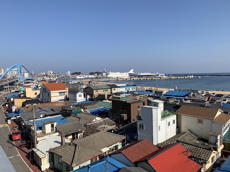 Sokcho and Abai Village — City — DMZ and Gangwon Mountain Route — South Korea
