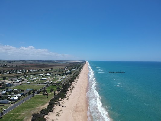 Ninety Mile Beach
