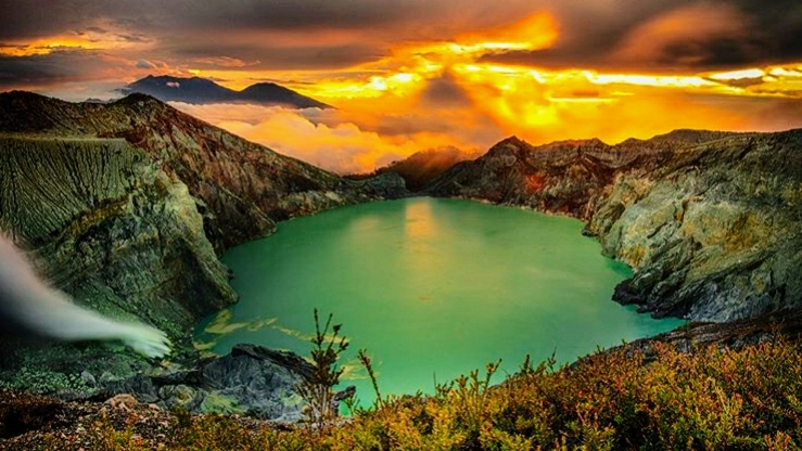 Ijen Blue Fire Trek