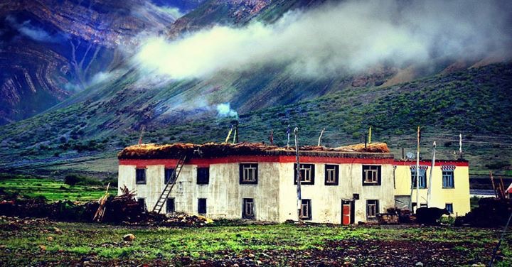 Nomad’s Cottage Losar dining room — Himachali and Tibetan — Spiti Valley Circuit via Kinnaur and Kunzum — India