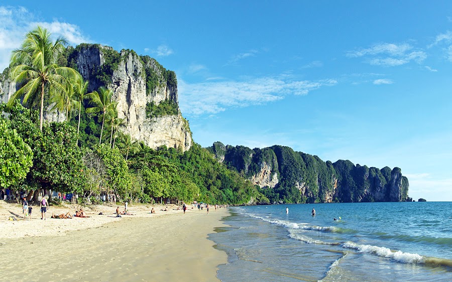 Ao Nang Beach — City — Krabi and Phang Nga Andaman Coast — Thailand