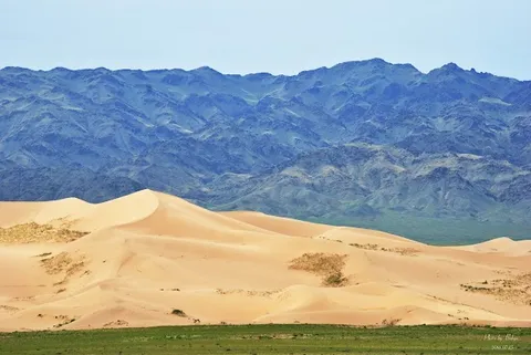 Khongoryn Els — Nature — Mongolia: Classic Gobi Circuit — Mongolia