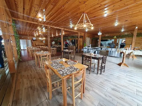 Restaurante Morro da Igreja — Brazilian — Serra do Rio do Rastro — Brazil