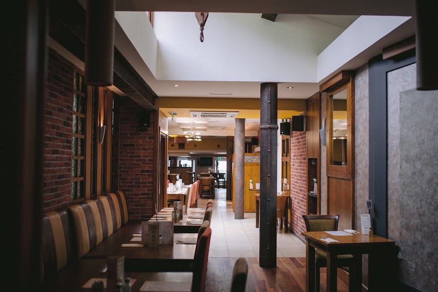 The Central Bar — Irish pub food — Causeway Coastal Route: Belfast to Derry — Northern Ireland