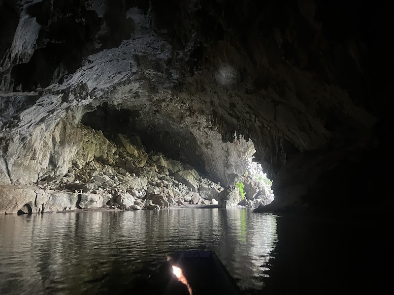 River boat ride at Kong Lor Cave