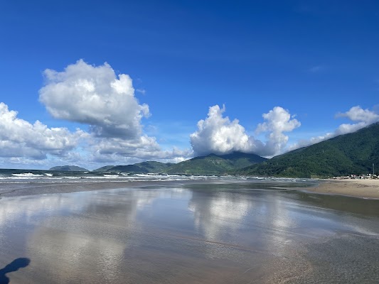 Lang Co Beach