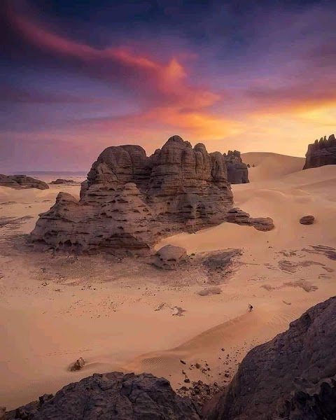 Hoggar Mountains viewpoint — Landmark — Tamanrasset to Assekrem in the Hoggar — Algeria