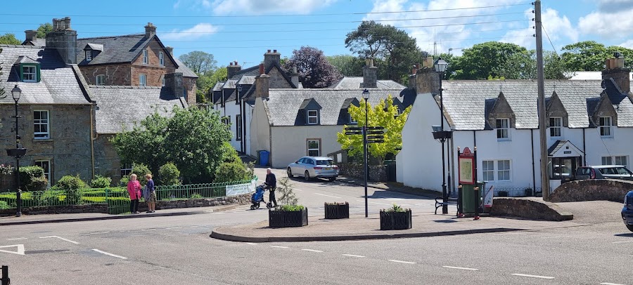 Dornoch cathedral and beach — Town and coast — North Coast 500 — Scotland