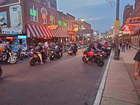 Memphis — City — Great River Road: Ten-State Highlights — United States