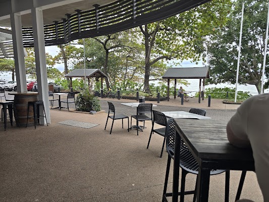 Mays Cafe and Takeaway