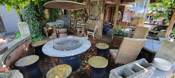 The Log House 1776 Restaurant
