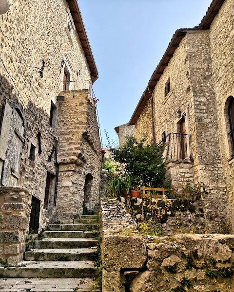 Santo Stefano di Sessanio — Historic village — Abruzzo Highlands — Italy