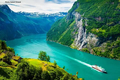 Geirangerfjord — Nature — Norwegian West Coast — Norway