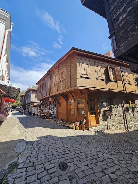 Sozopol Old Town — historic district — ساحل البحر الأسود البلغاري من بورغاس إلى سينموريتس — بلغاريا