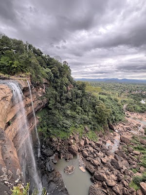 Tad Suong Waterfall