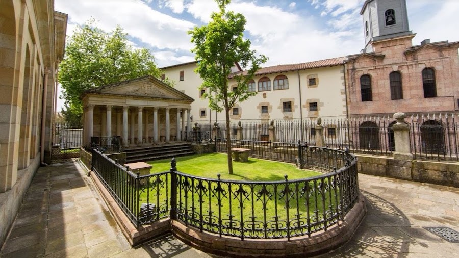 Gernika Assembly House — History — Basque Coast: Bilbao to Urdaibai — Spain