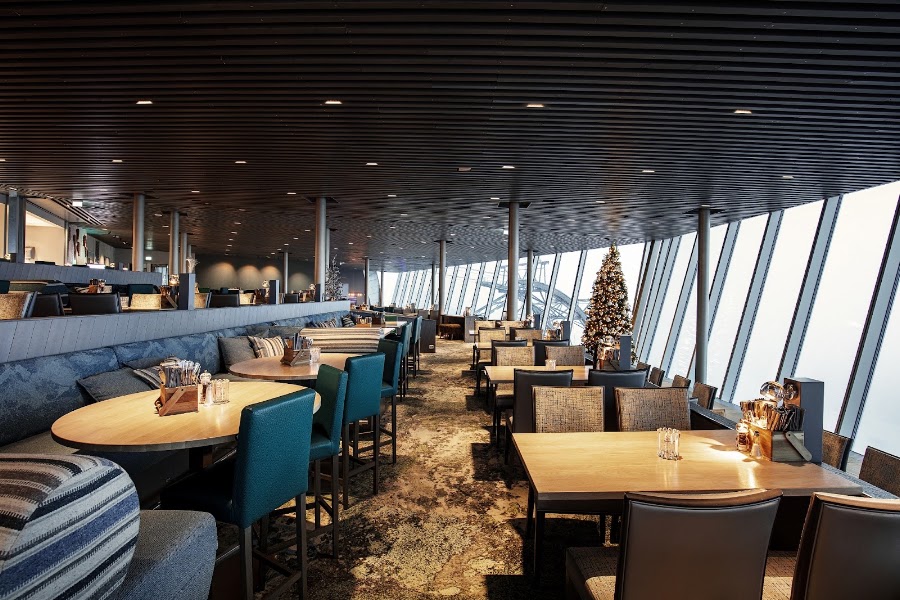 Hoven Restaurant — Norwegian — Norwegian West Coast — Norway