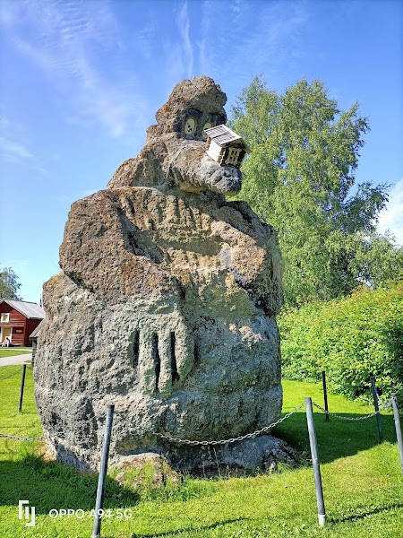 Hotel Nordica — Swedish, hotel restaurant — Vildmarksvägen Wilderness Road — Sweden