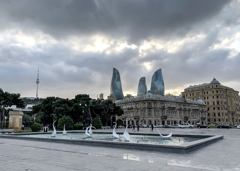 Baku Boulevard cafés