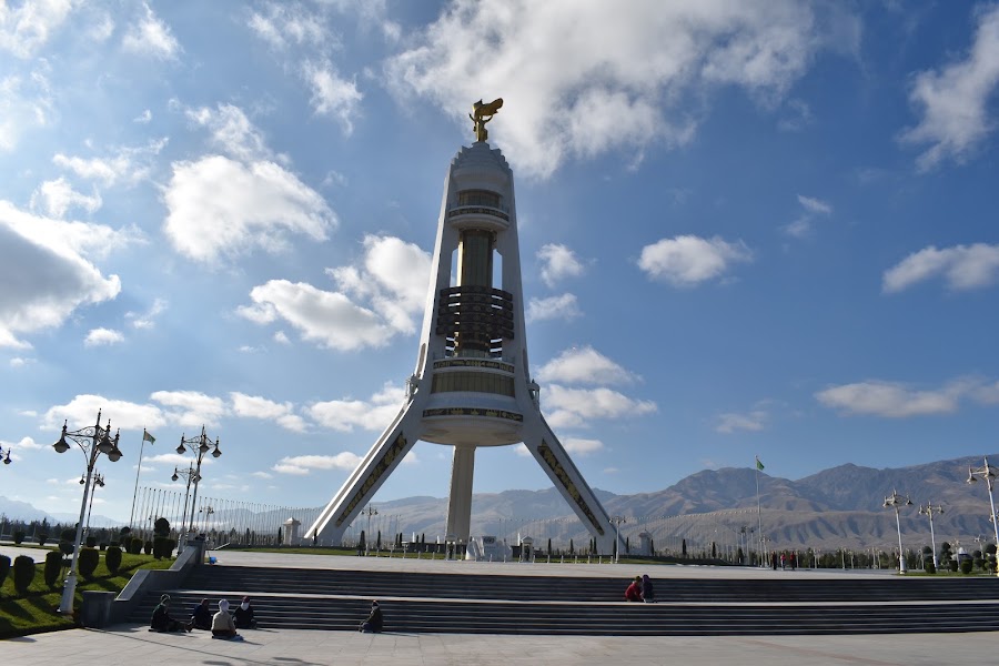Neutrality Monument — Landmark — Turkmenistan: Gates of Hell — Turkmenistan