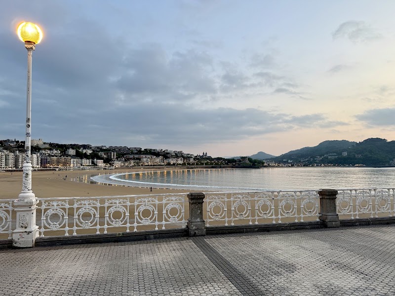 La Concha and Parte Vieja — City and food — Basque Coast: Bilbao to Urdaibai — Spain