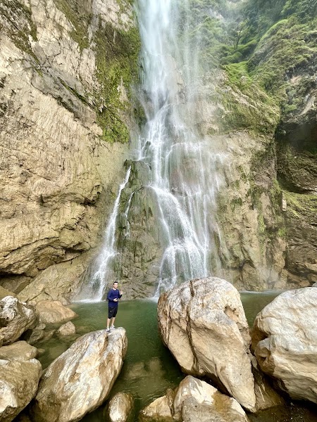 Bandeira Waterfall, conditionally — Seasonal nature stop — Dili–Balibo–Ermera Loop — Timor-Leste