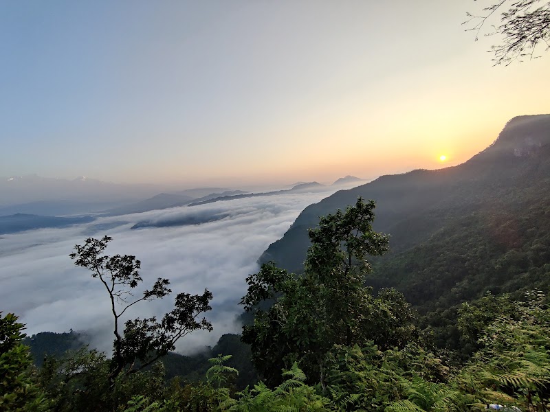 Tundikhel viewpoint in Bandipur — Mountain viewpoint — Kathmandu to Pokhara via Manakamana and Bandipur — Nepal