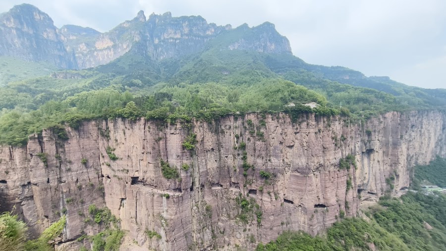 Prearranged transfer-day provisions — Packed meal and water — Wanxianshan & Guoliang Tunnel Visit — China