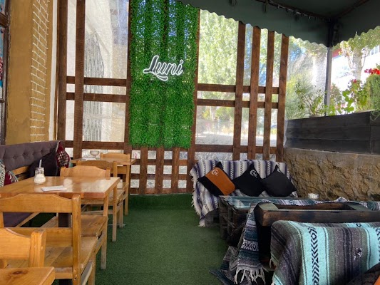 Cafe Luni