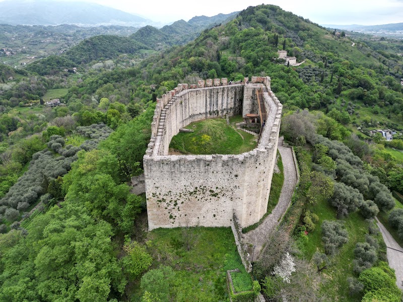 Rocca di Asolo — Hill fortress — A Venetian Sojourn — Italy
