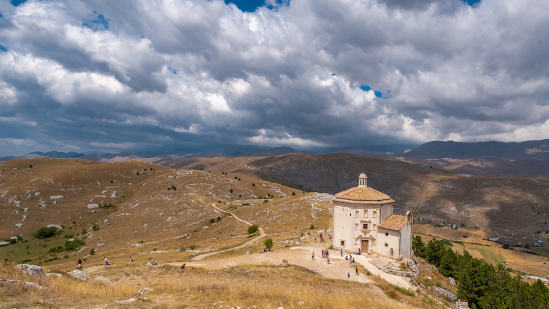 مرتفعات أبروتسو